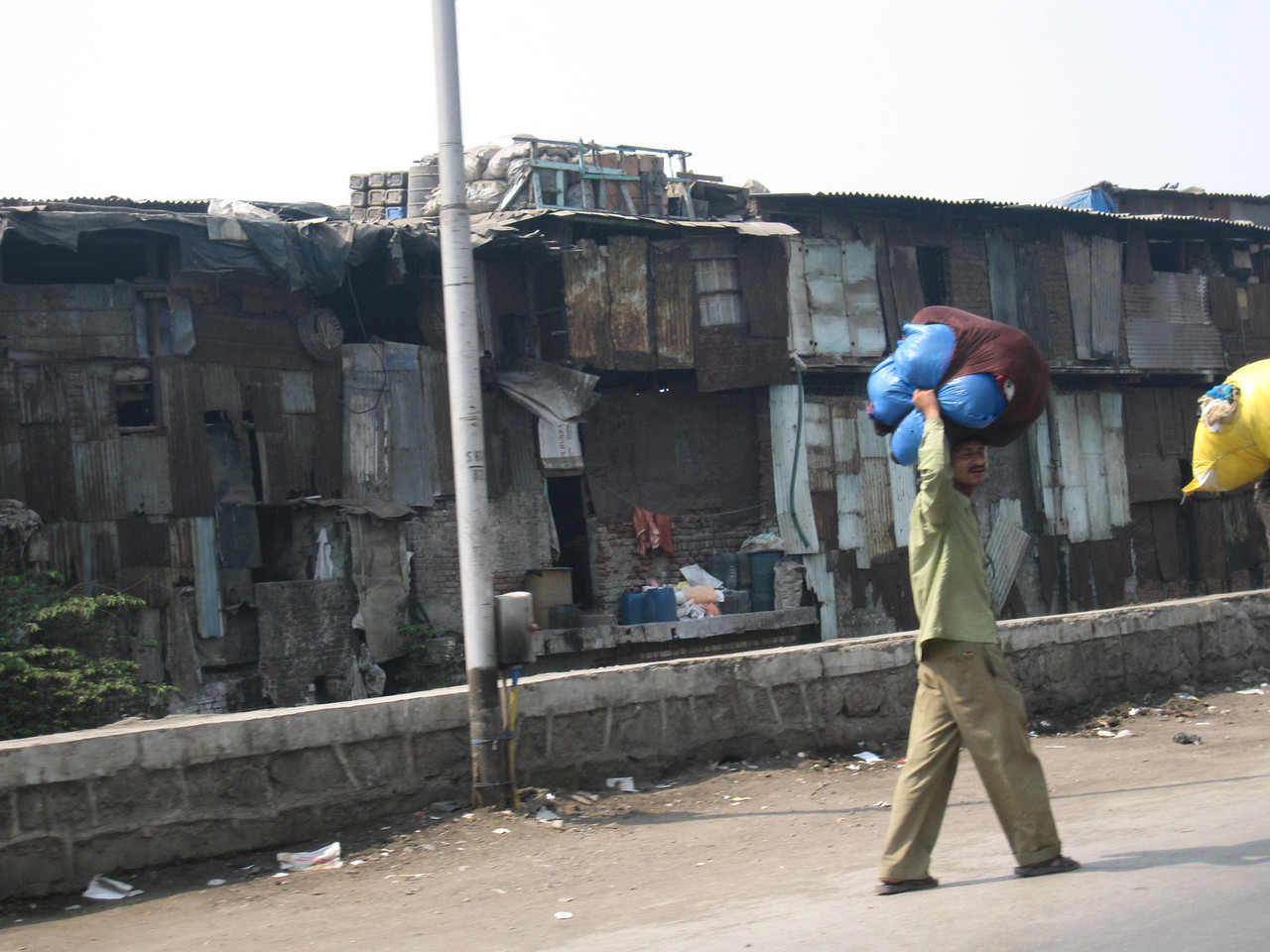 mumbai airport slums culture