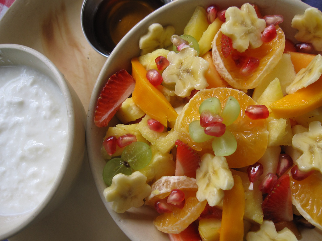 Fruit Salad served with Indian curd