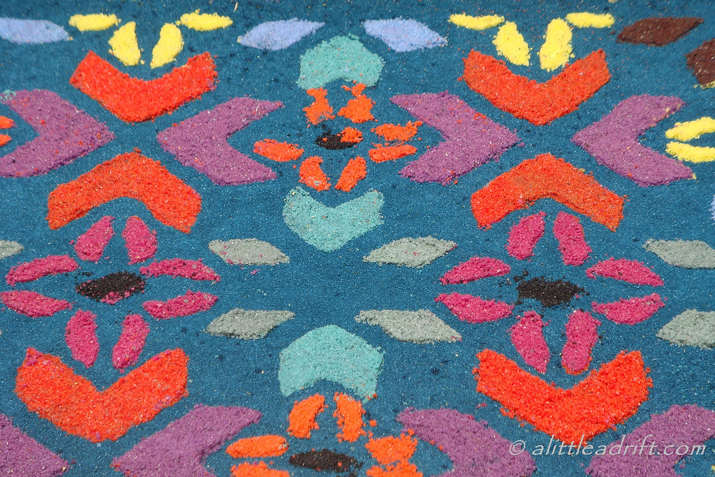 details on an alfombra
