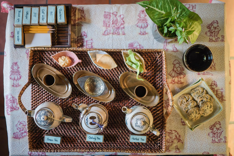 traditional vietnamese tea sampler