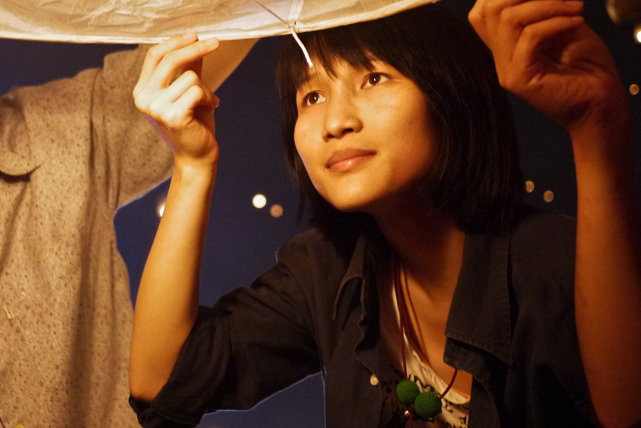 Loy krathong lantern release