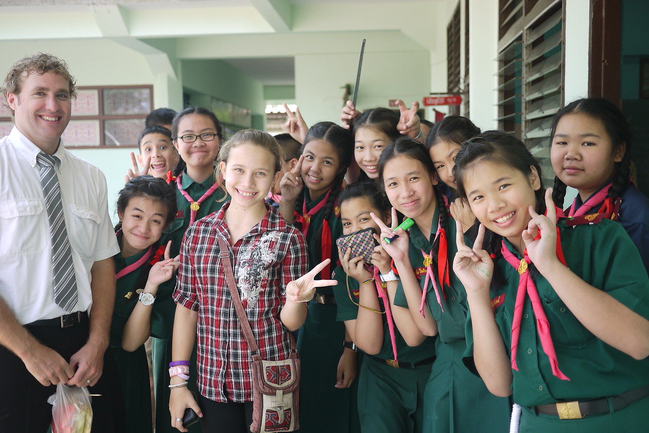 work overseas teaching english
