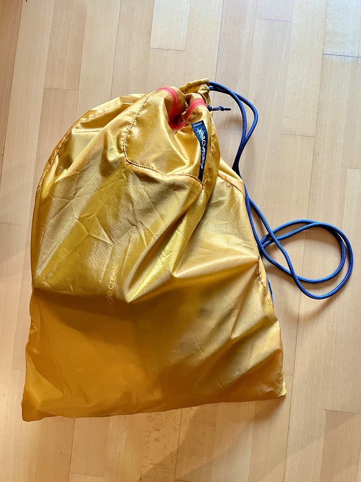 a laundry sack by Eagle Creek is unnecessary if you use clean/dirty packing cubes, or a plastic ziplock