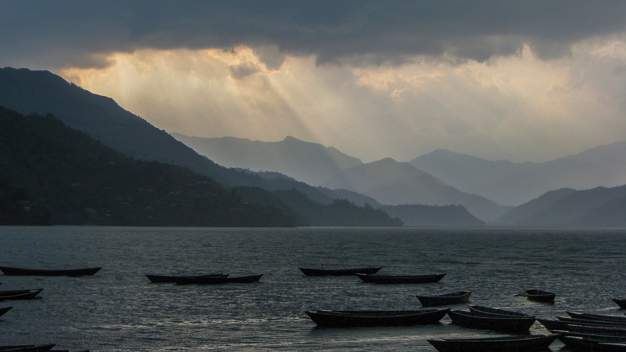 pokahara lake